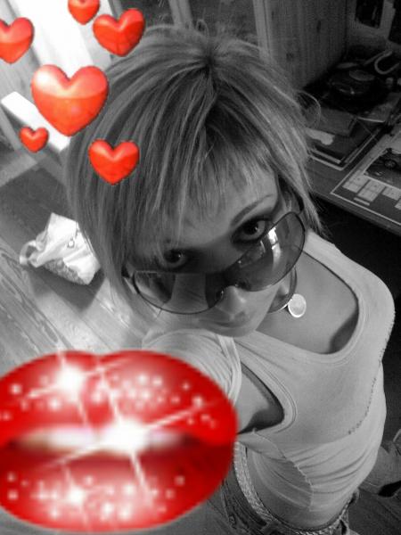 elle se la pete un pe tro celle la non????